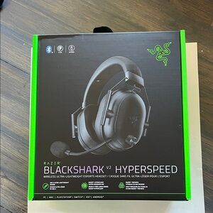 Razer BlackShark V2 Hyperspeed Wireless Gaming Headset